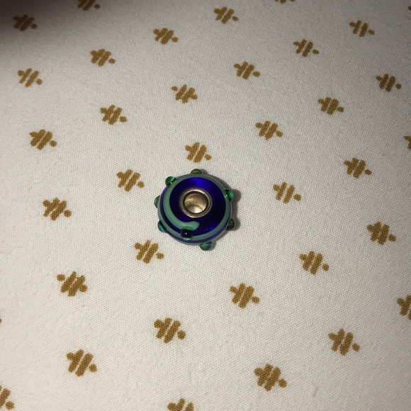 Trollbead! Glass bead with details - Picture 1 of 1